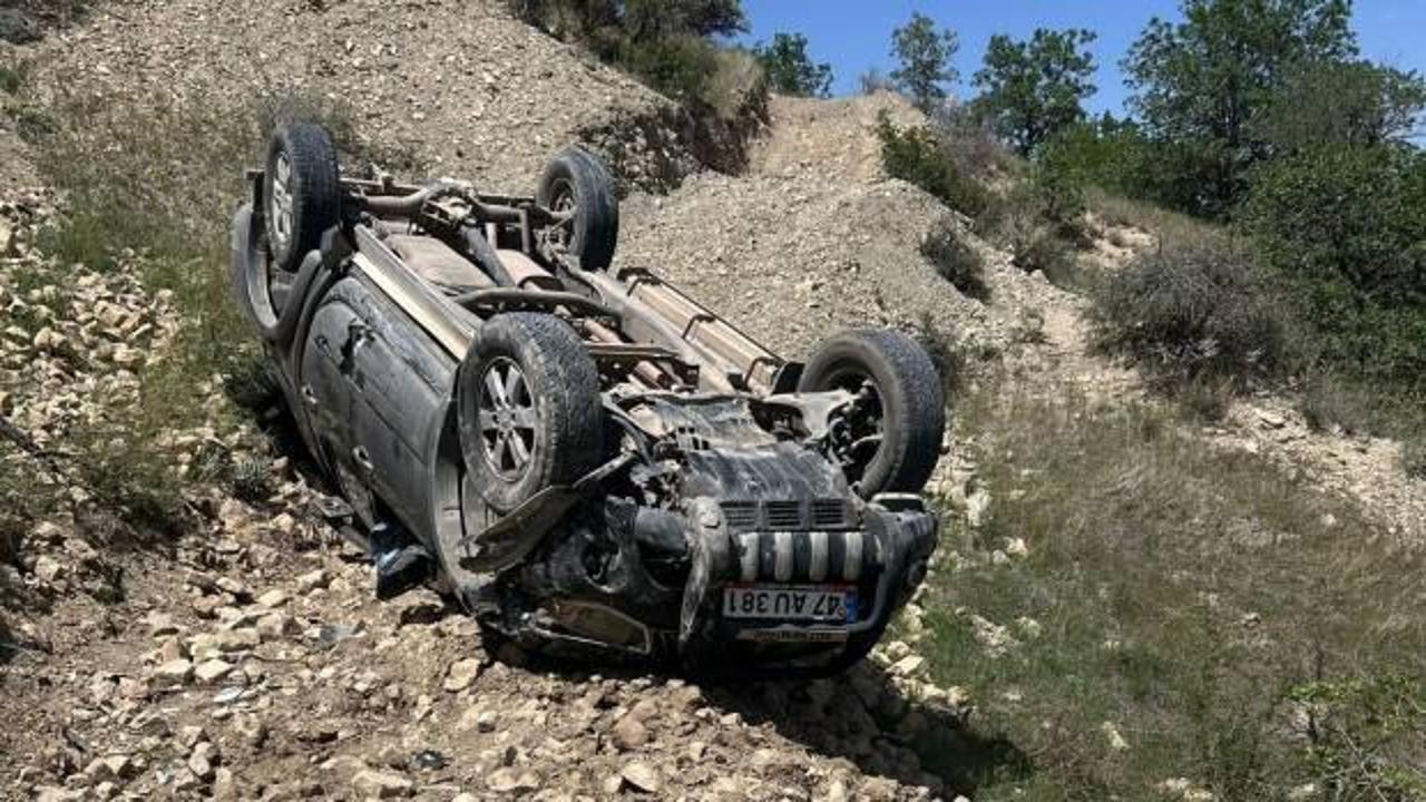 Mardin'de bir otomobil yamaçtan düştü!