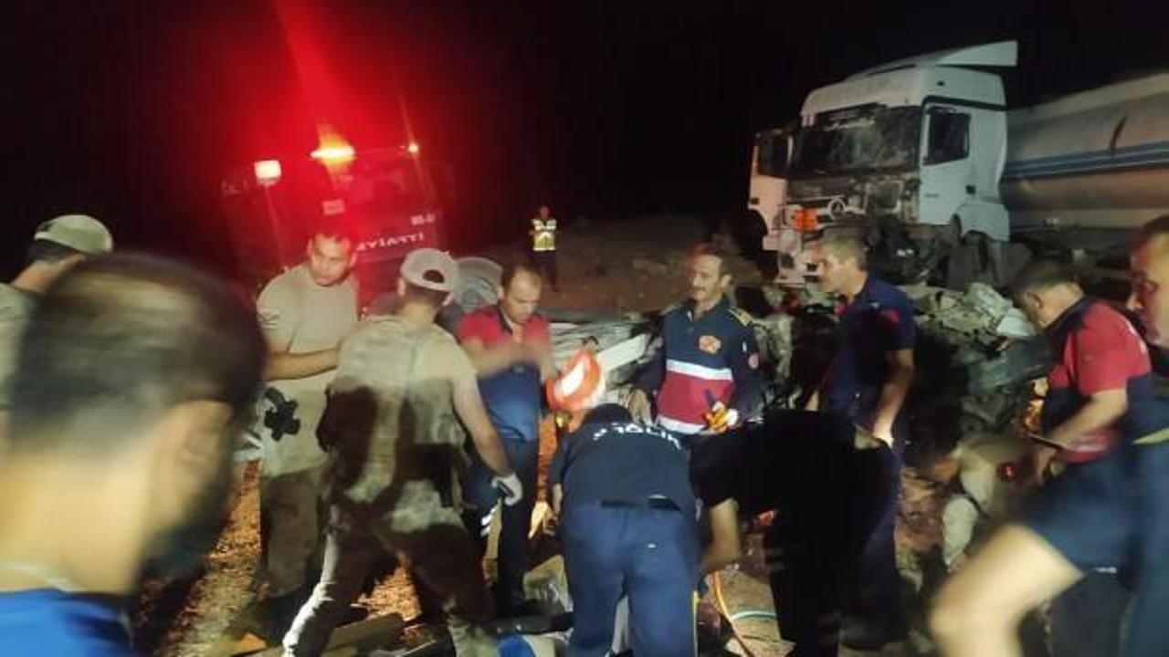 Mardin’de tanker ile kamyonet kafa kafaya çarpıştı: 1 ölü, 2 yaralı