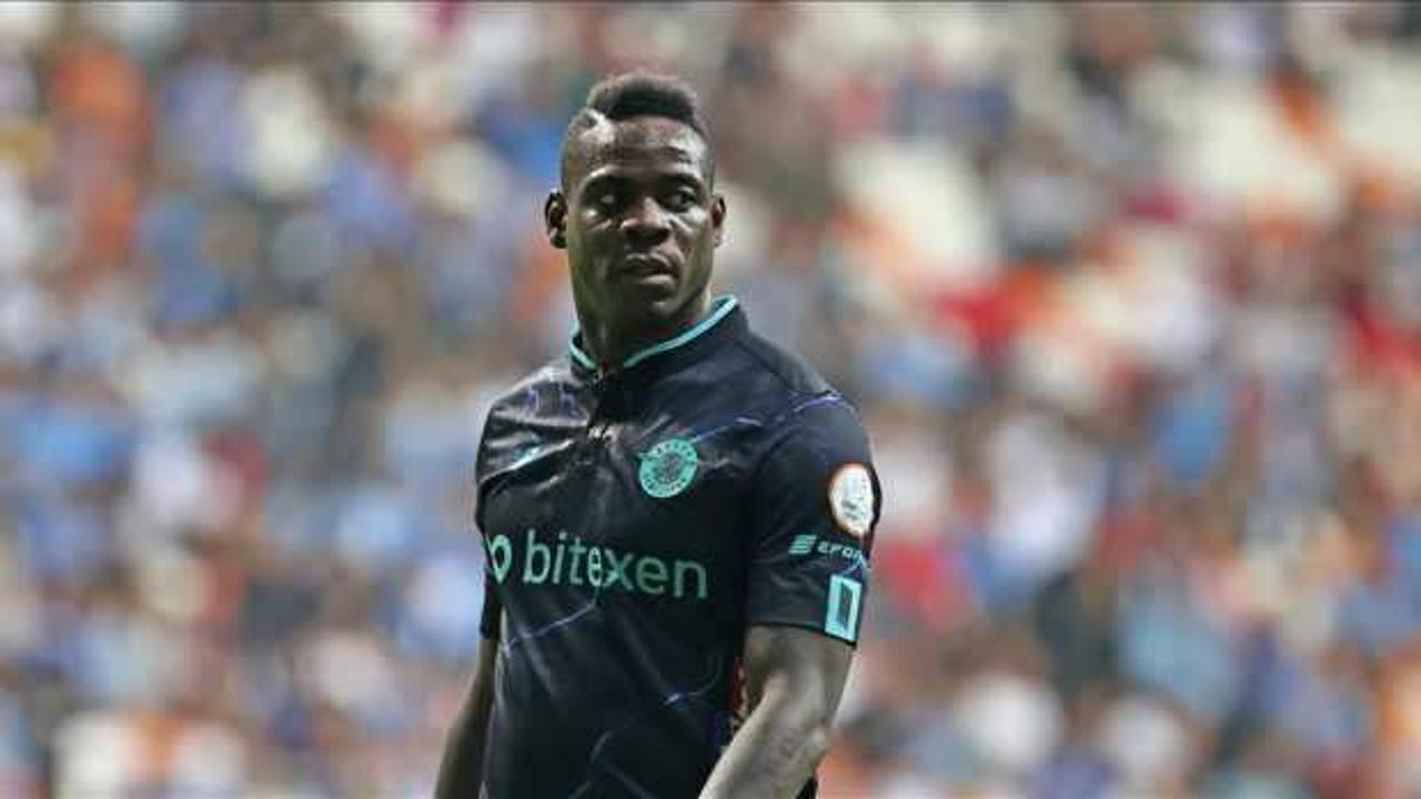 Mario Balotelli'den transfer iddialarına yanıt!