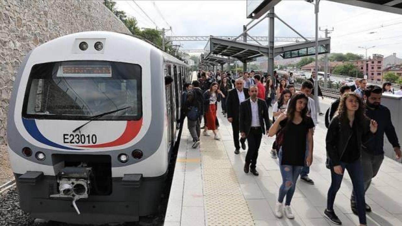 Marmaray, Başkentray ve İzban ile 1 milyar 663 milyonu aşkın yolcu seyahat etti