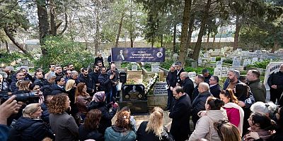 Merhum Meclis Üyesi Umut Daştan, Mezarı Başında Anıldı