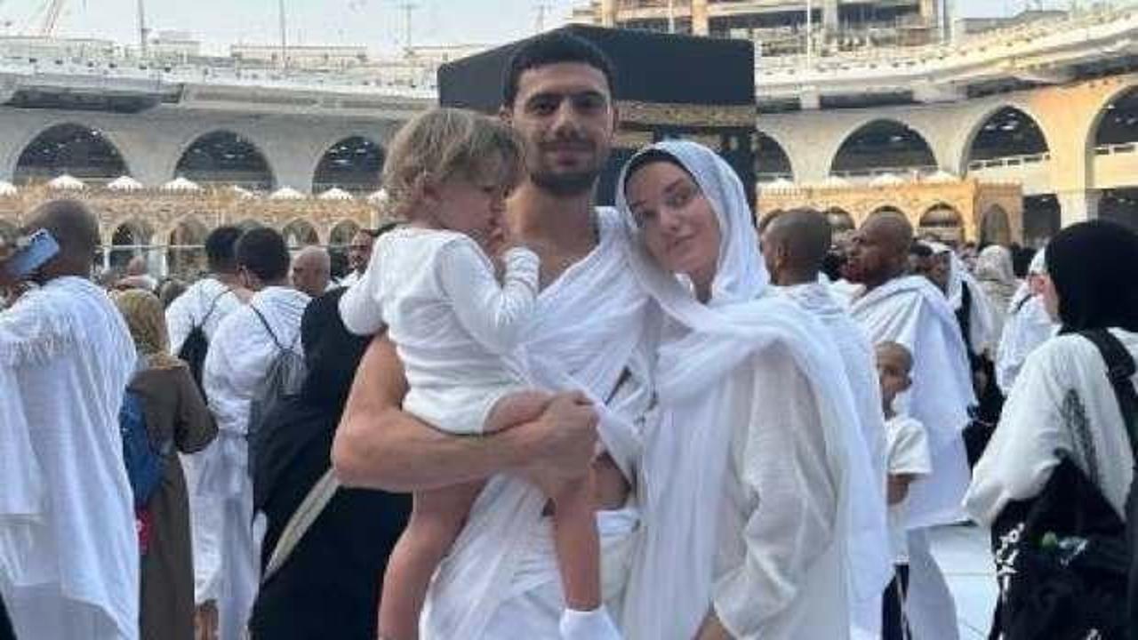 Merih Demiral umreye gitti! Sosyal medya yıkıldı