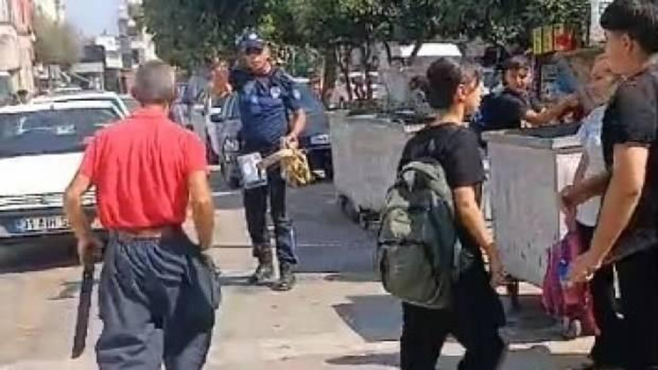 Mersin'de terazisi alınan seyyar satıcıdan zabıtaya sallama ile saldırı
