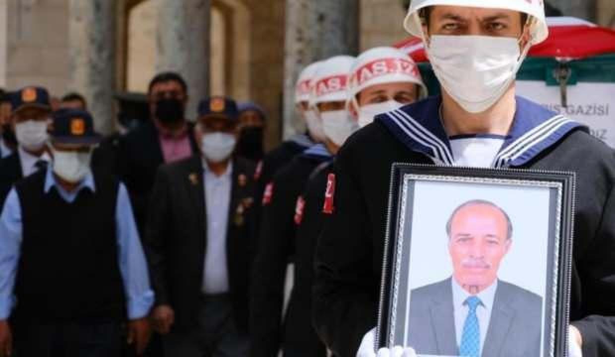 Mersin'de vefat eden Kıbrıs gazisi toprağa verildi