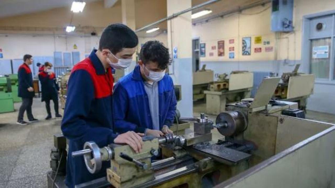 Meslek liseleri parlıyor