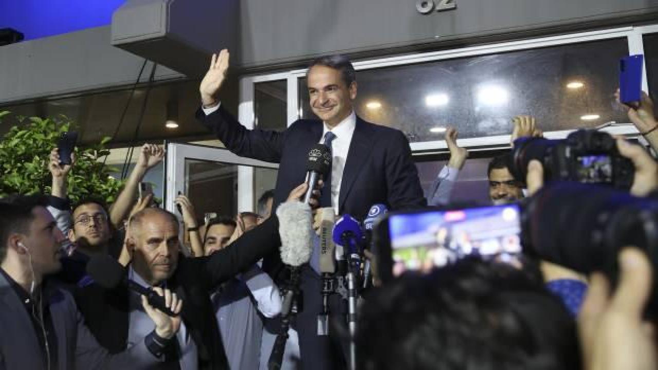 Miçotakis tek başına hükümet kuramıyor