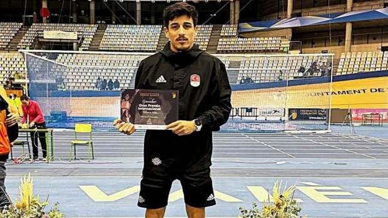 Milli atlet Mehmet Çelik, İspanya'daki yarışmada birinci oldu