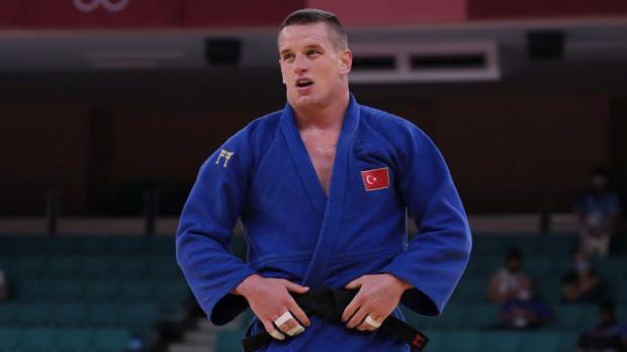 Milli judocu Mihael Zgank'tan altın madalya!