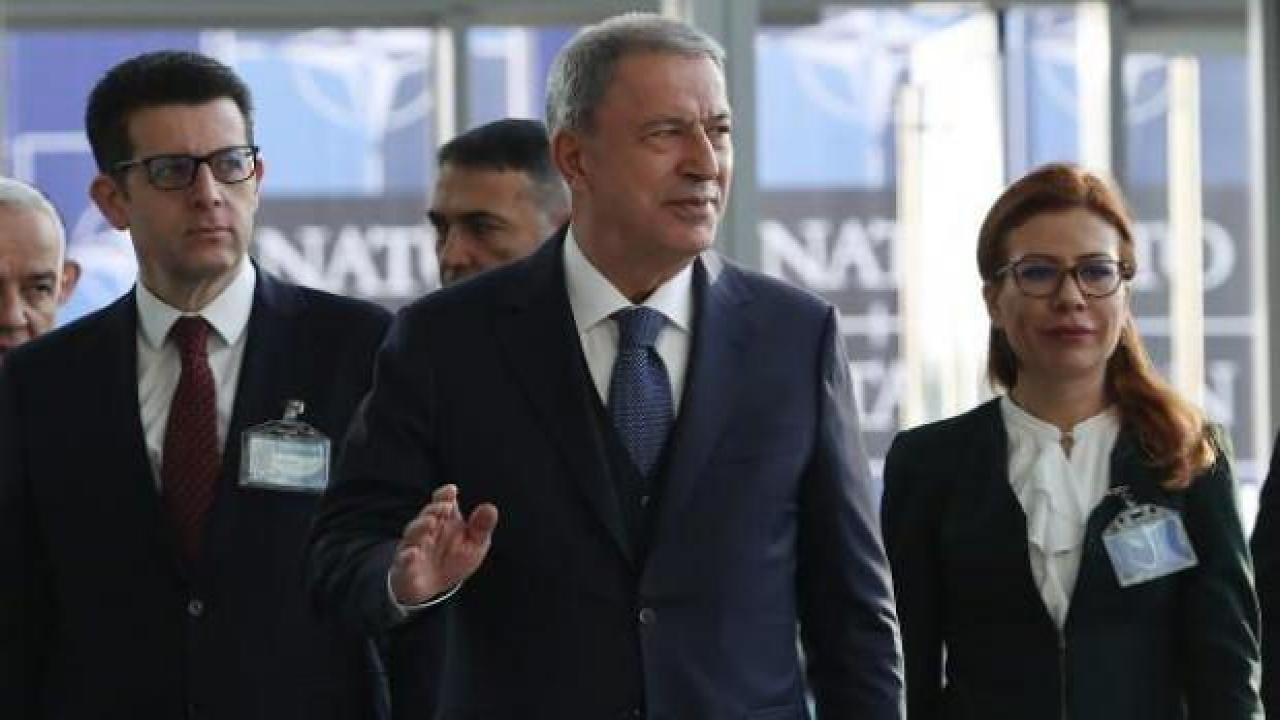Milli Savunma Bakanı Akar NATO Karargahı'nda