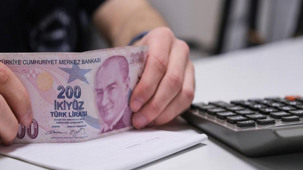 Milyonların gözü bu haberde! Asgari ücrette tahminler değişti