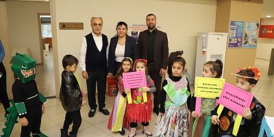 Minik Öğrencilerden Kartal Belediyesi'nde Çevreci Defile