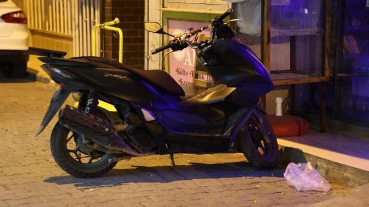 Motosikletten düştüler: Patlayan tabancası kuzenini öldürdü!
