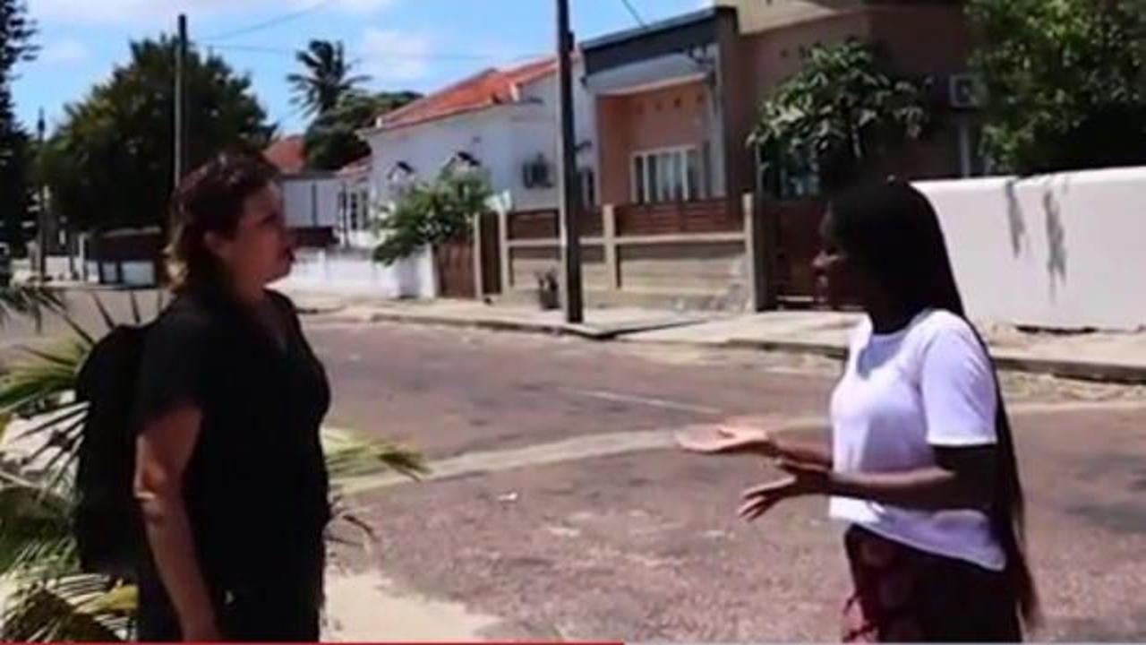 Mozambik'te Alman ve Afrikalı Türkçe sohbet etti