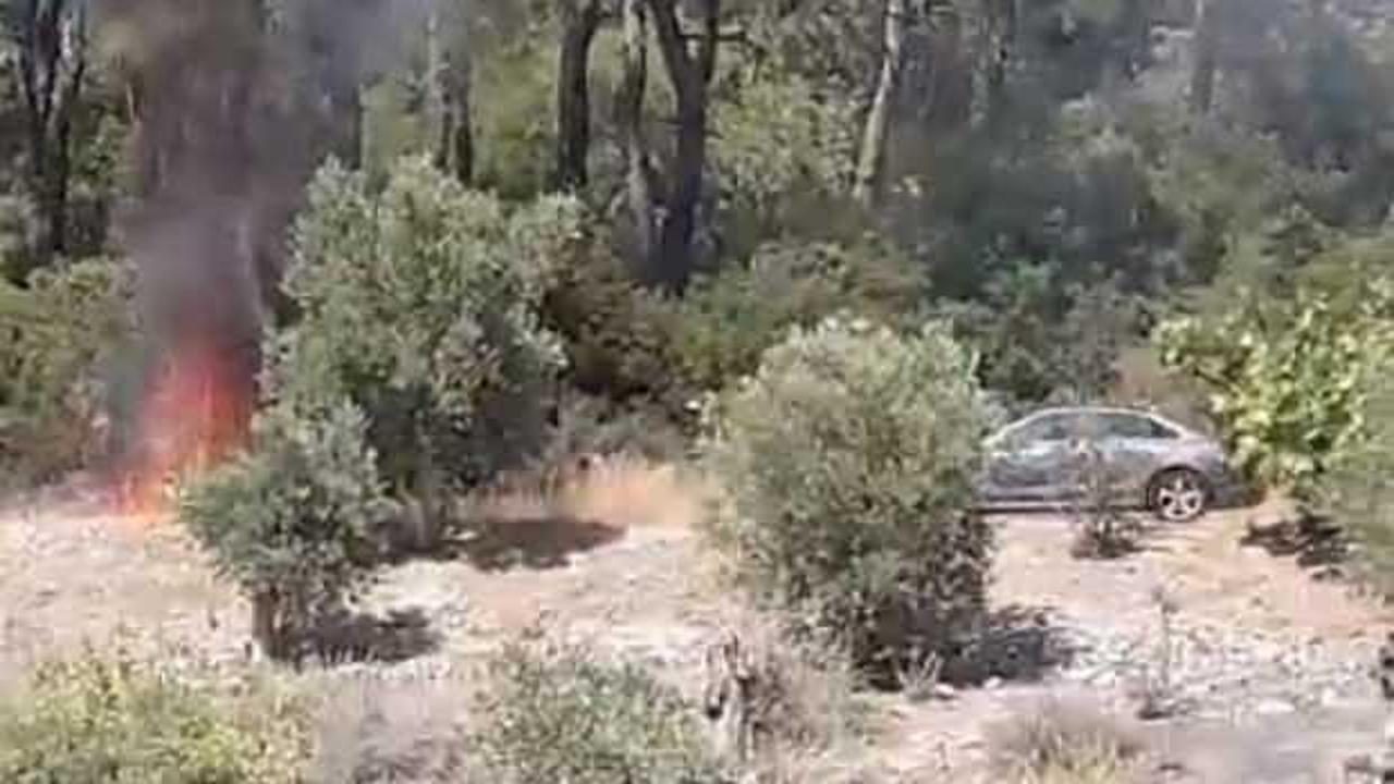 Muğla'daki orman yangının çıkış anında şüpheli bir araç kameraya yansıdı