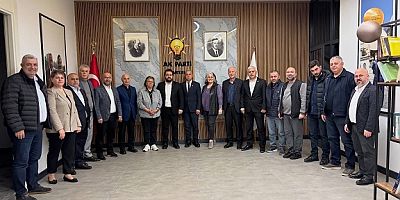Muhtarlardan AK Parti Kartal İlçe Başkanlığı’na Ziyaret