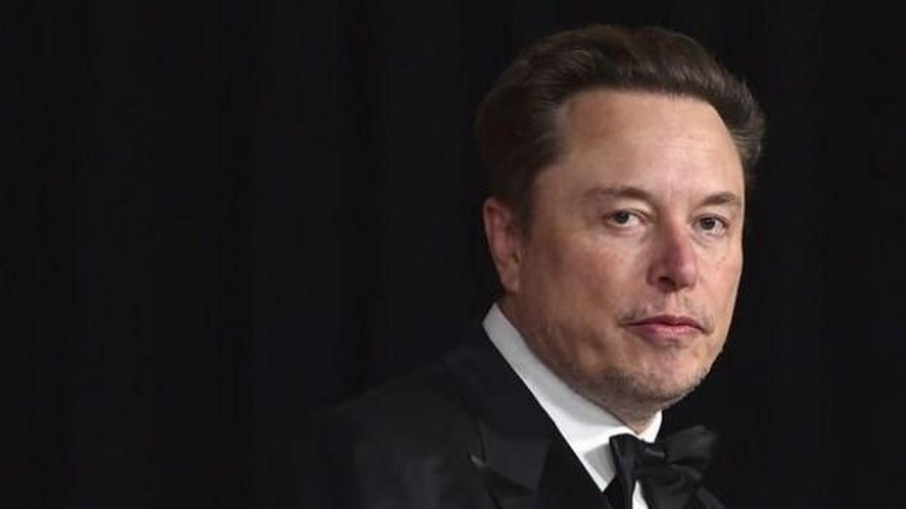 Musk,Tesla Robotaxi'yi tanıtmaya hazırlanıyor