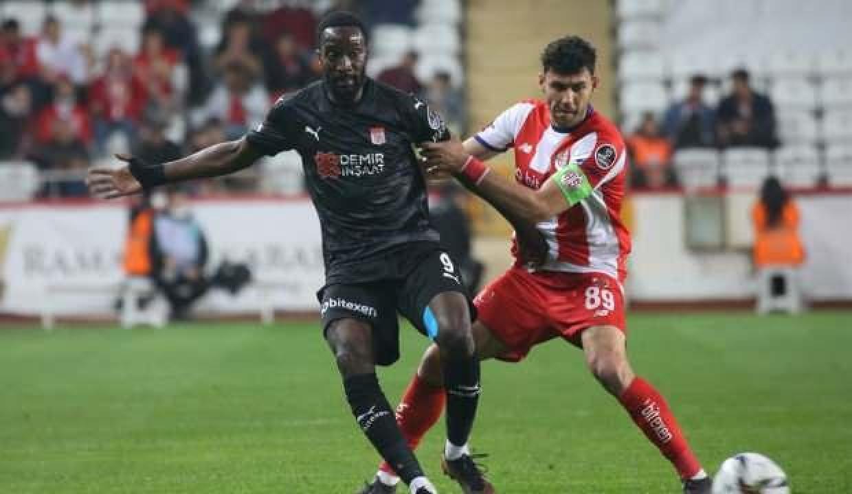 Mustapha Yatabare'den kötü haber