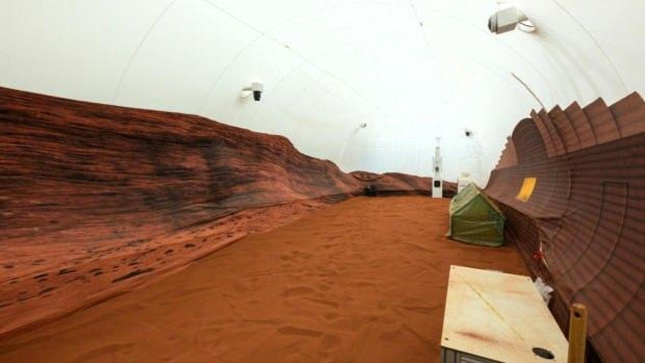 NASA'dan çılgın proje: 4 kişi bir yıllığına 158 metrekarelik alanda yaşayacak!