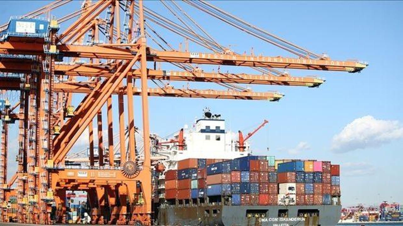 Navlun fiyatları son üç ayda tarife belirsizliğinin etkisiyle düştü