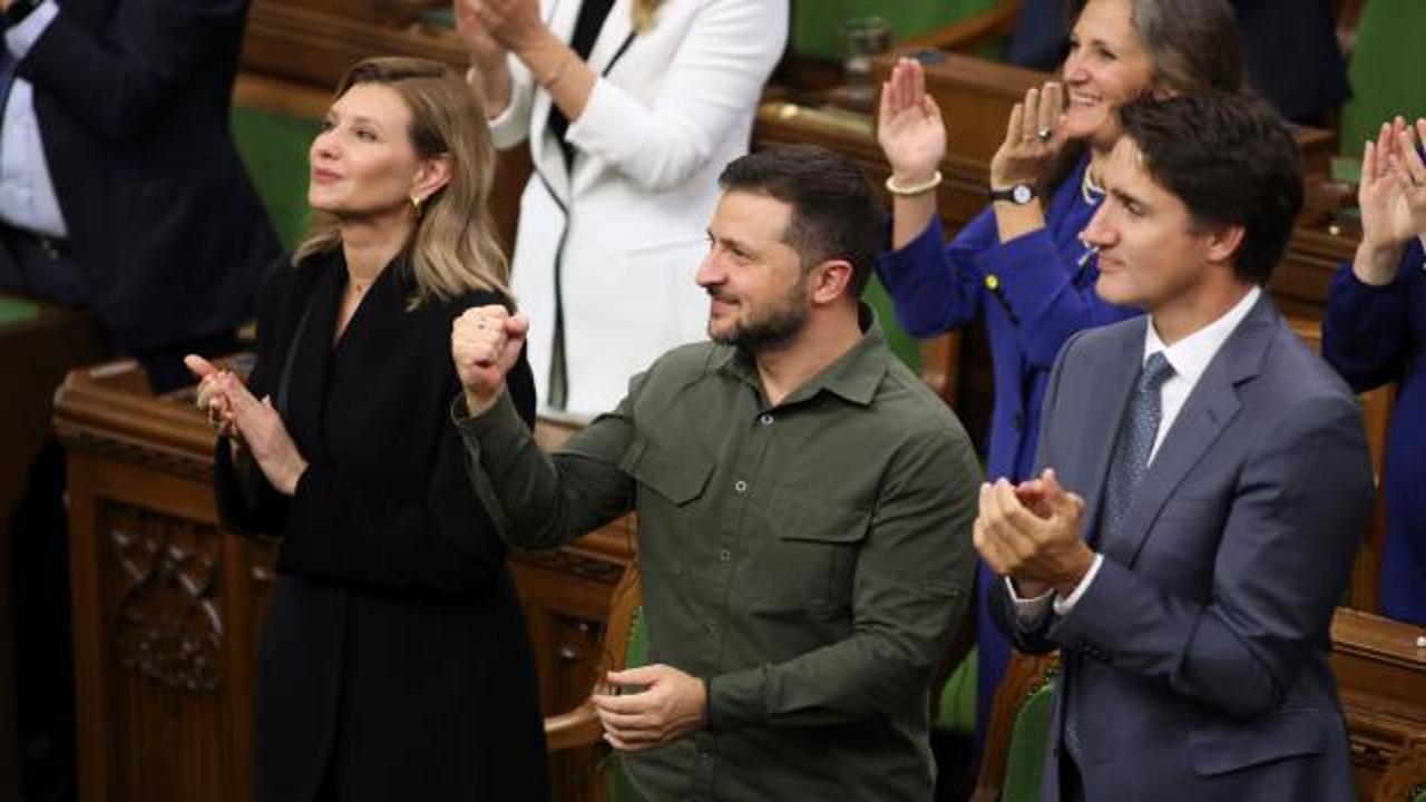 Nazi askerini dakikalarca alkışladılar: Derin bir utanç!