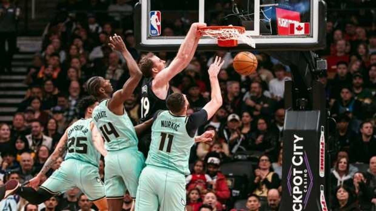NBA'de Toronto Raptors, çıkış yakaladı