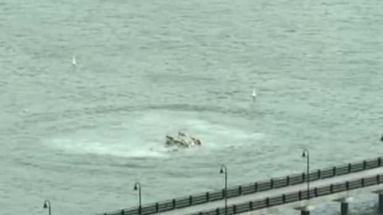 New York'ta nehre helikopter düştü: 6 ölü