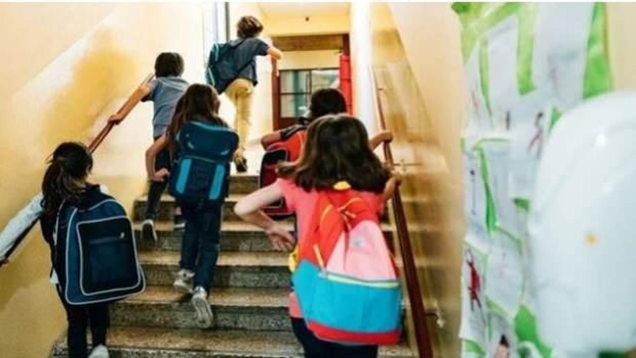 Öğrenciler bugün karne alıp yarıyıl tatiline başlayacak