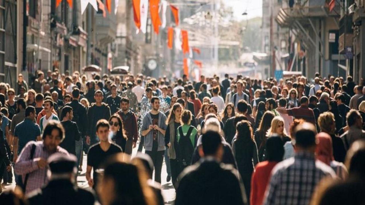 Orta sınıf eriyor