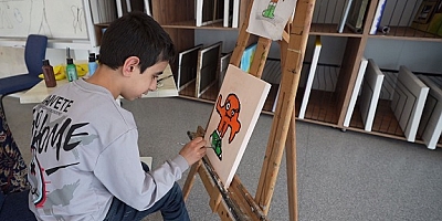 OTİZMLİ MUHAMMED’İN DERİNDEN ETKİLEYEN SERGİSİ