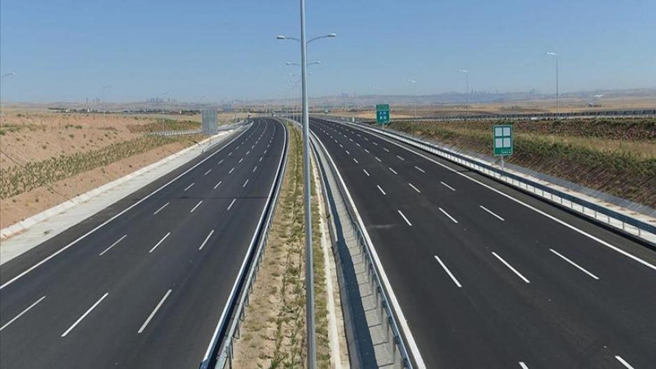 Otoyolları kullanan 800 bin araçtan geçiş ücreti tahsil edilemedi