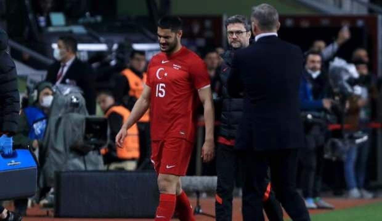 Ozan Kabak'tan kötü haber geldi!