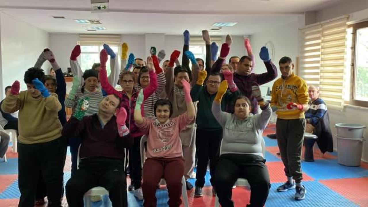 Özel bireylere farkındalık atölyesi düzenlendi
