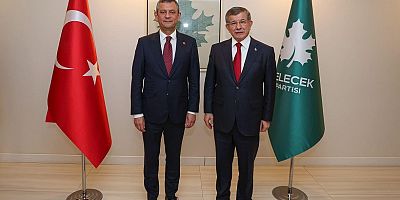 Özgür Özel’den Ahmet Davutoğlu’na Ziyaret: “Türkiye’nin Geleceğini Konuştuk”