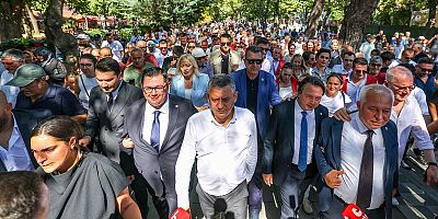 ÖZGÜR ÖZEL’DEN KIRKLARELİ’DE EMEKLİLERE DİKKAT ÇEKEN MESAJ