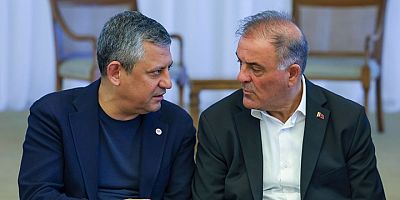 ÖZGÜR ÖZEL’DEN NURİ ASLAN’A TAZİYE ZİYARETİ