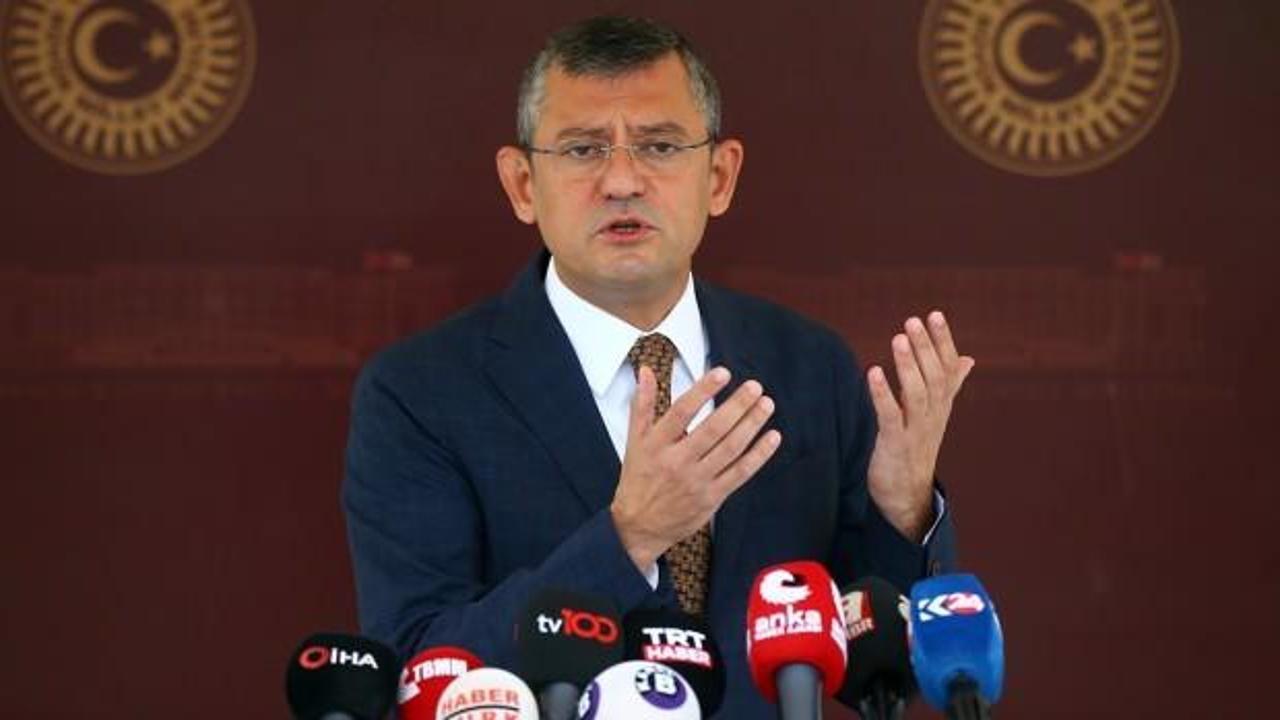 Özgür Özel'den 