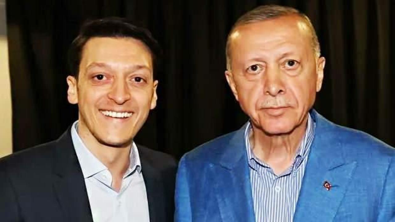 Özil'in Erdoğan'la fotoğrafı Almanları kızdırdı