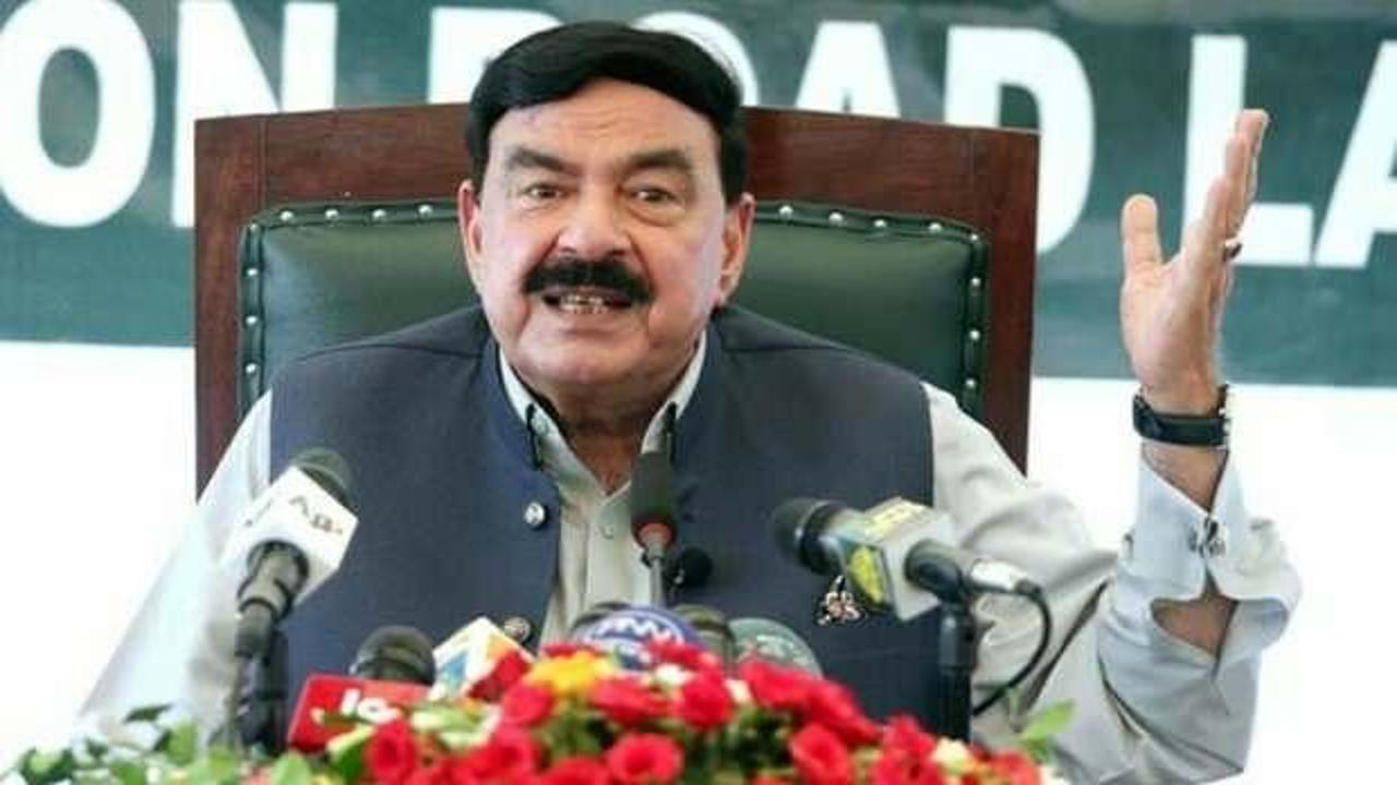 Pakistan eski İçişleri Bakanı Şeyh Raşid Ahmed gözaltına alındı