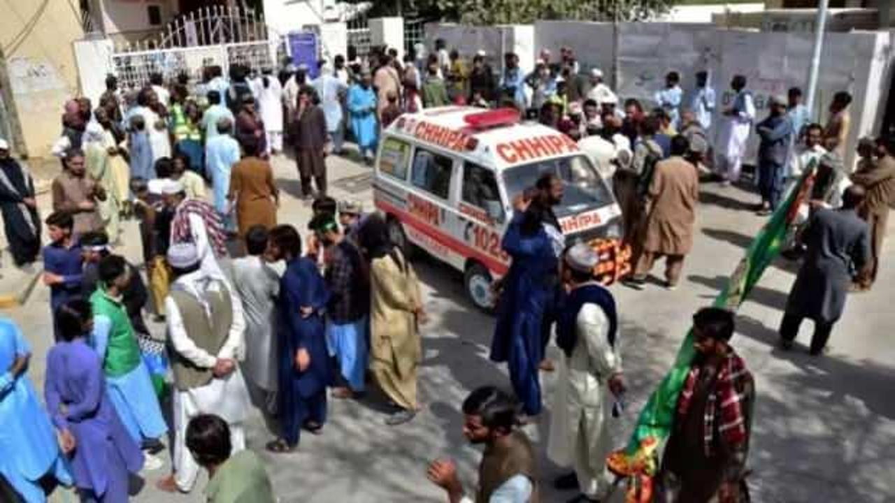 Pakistan'daki intihar saldırısında can kaybı 62'ye yükseldi