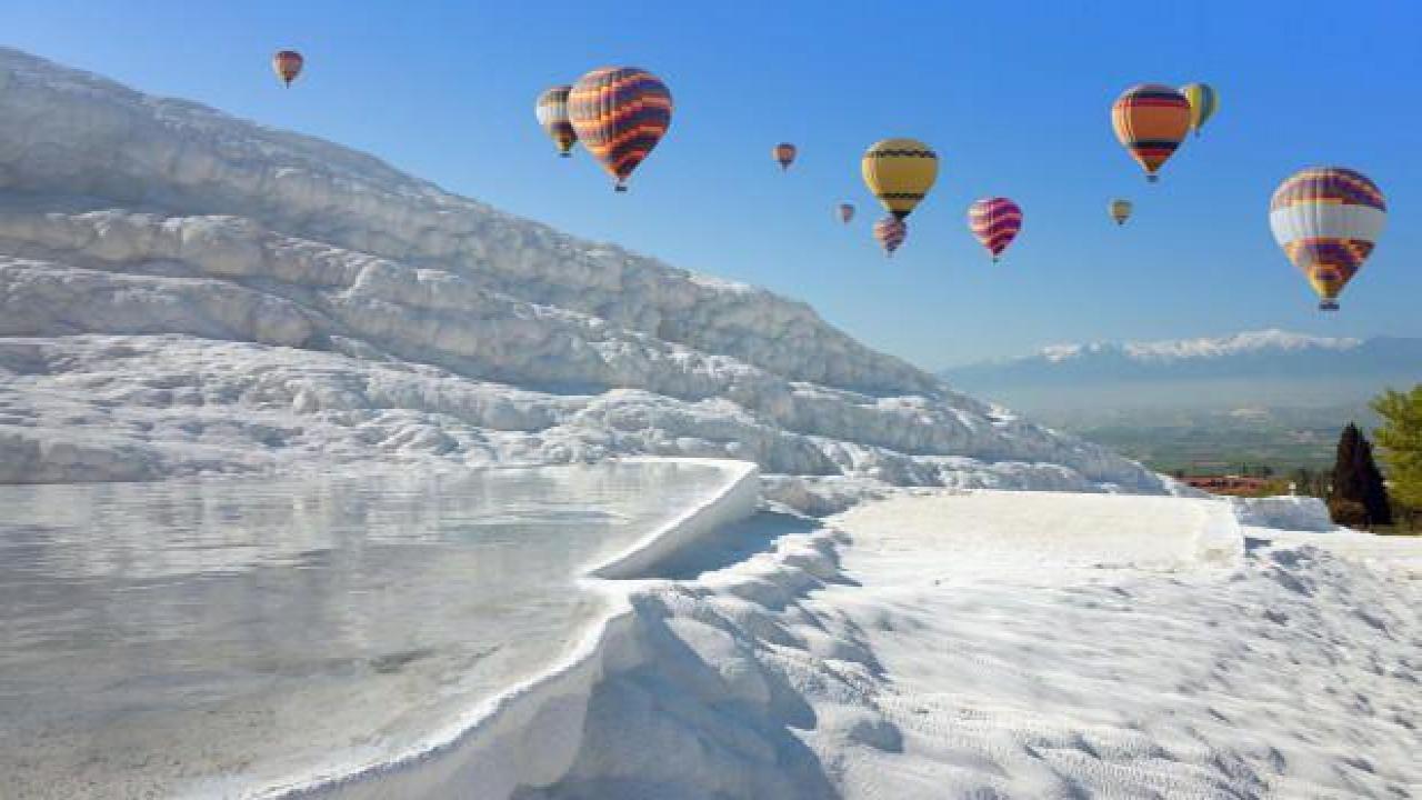 Pamukkale’yi ilk 5 ayda 431 bin turist ziyaret etti