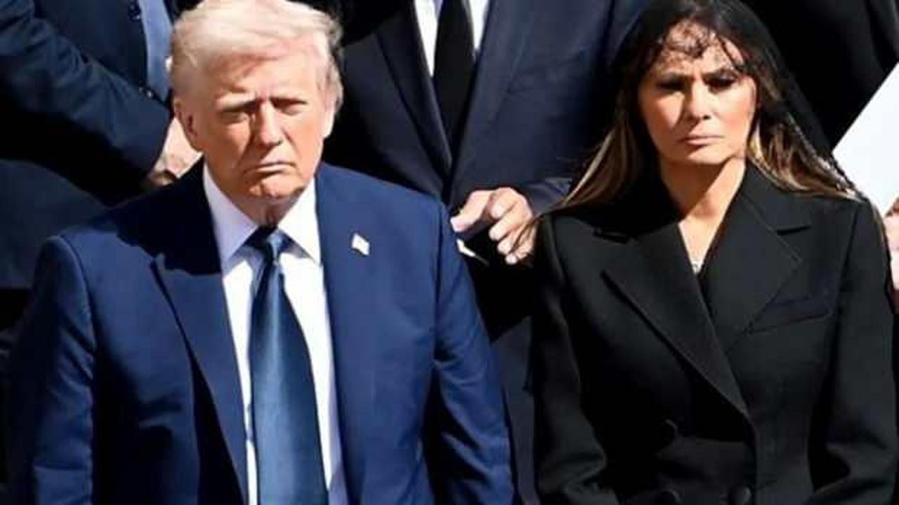 Papa'nın cenazesinde dikkat çekti: Melania Trump dublör kullanıyor iddiası