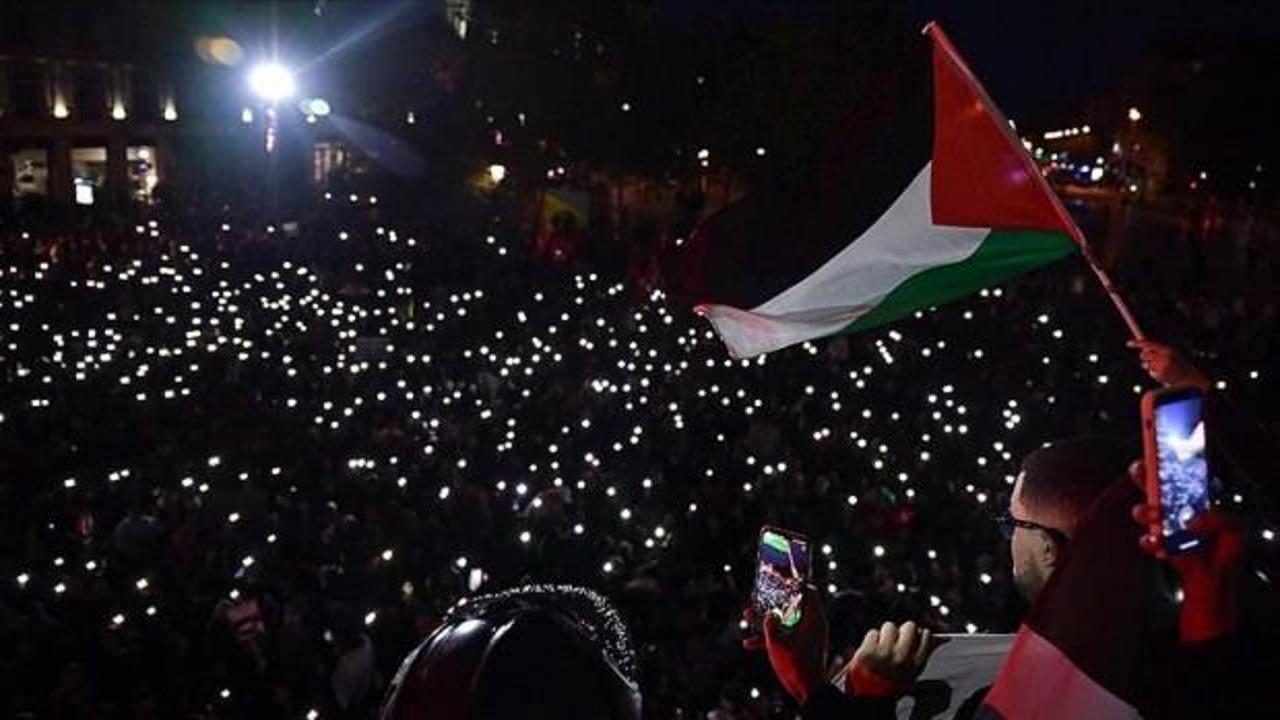 Paris'te Filistin'e destek gösterisi düzenlendi