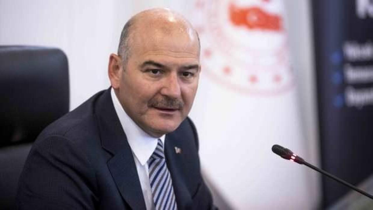 Pasaportunu yırtan, parmak iziyle sınır dışı edilecek!
