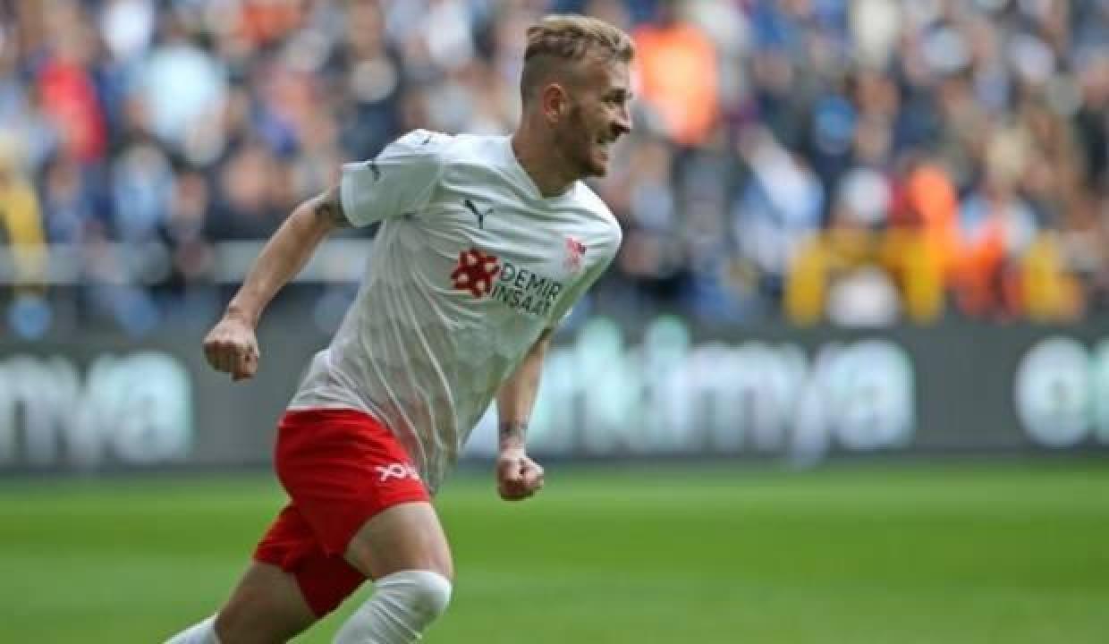 Pedro Henrique hat-trick yaptı!