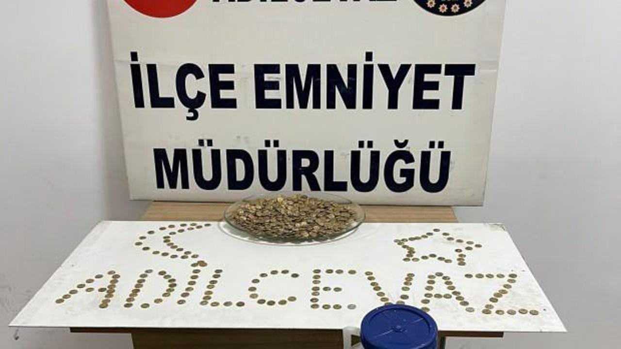 Peynir bidonunda 900 altın sikke ele geçirildi