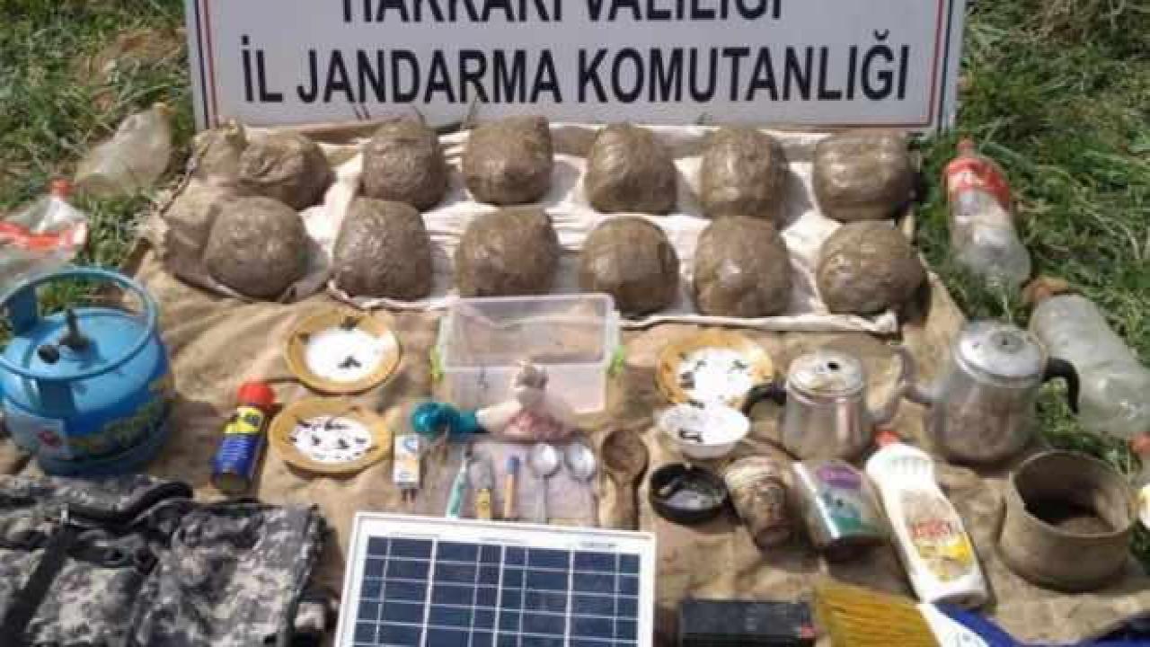 PKK'nın sığınağından 12 kilo uyuşturucu ele geçirildi