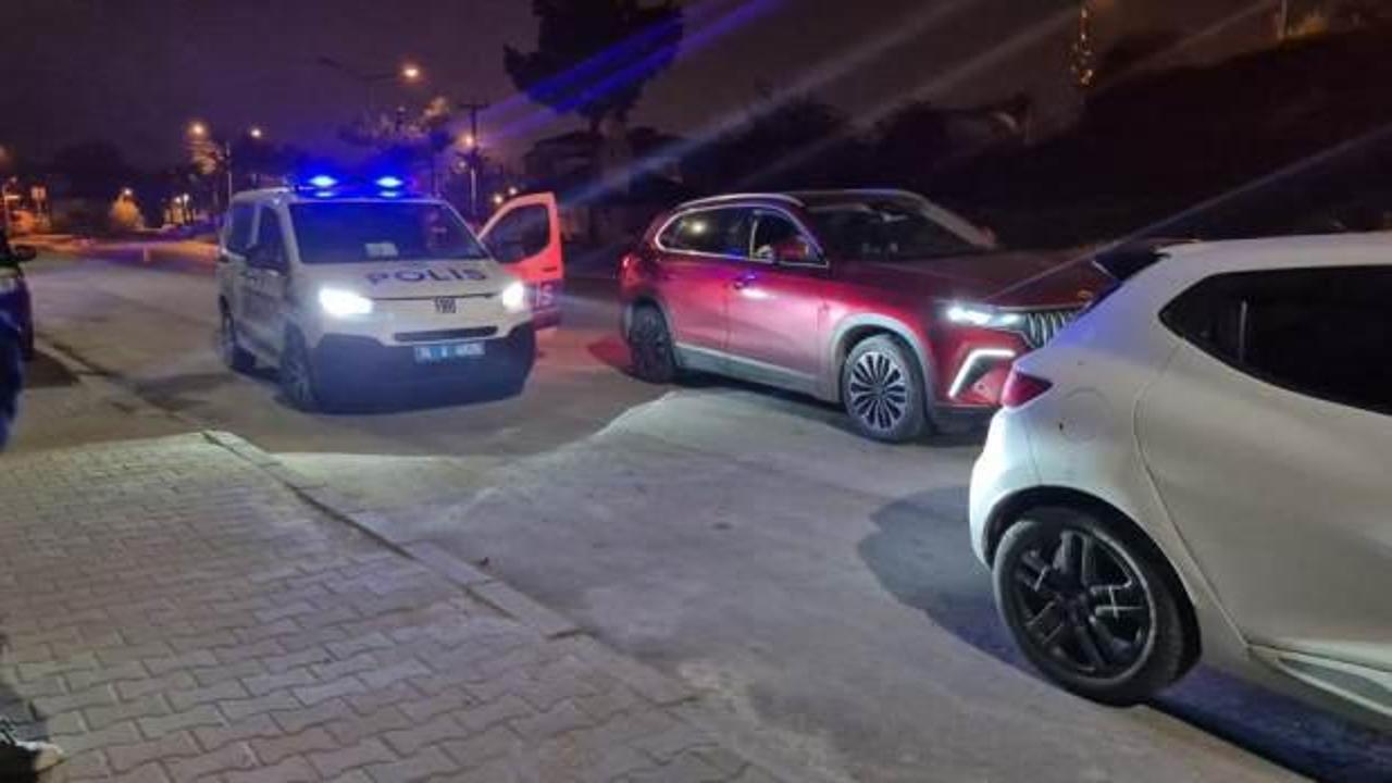 Polisi gören geri manevra yaparak kaçtı