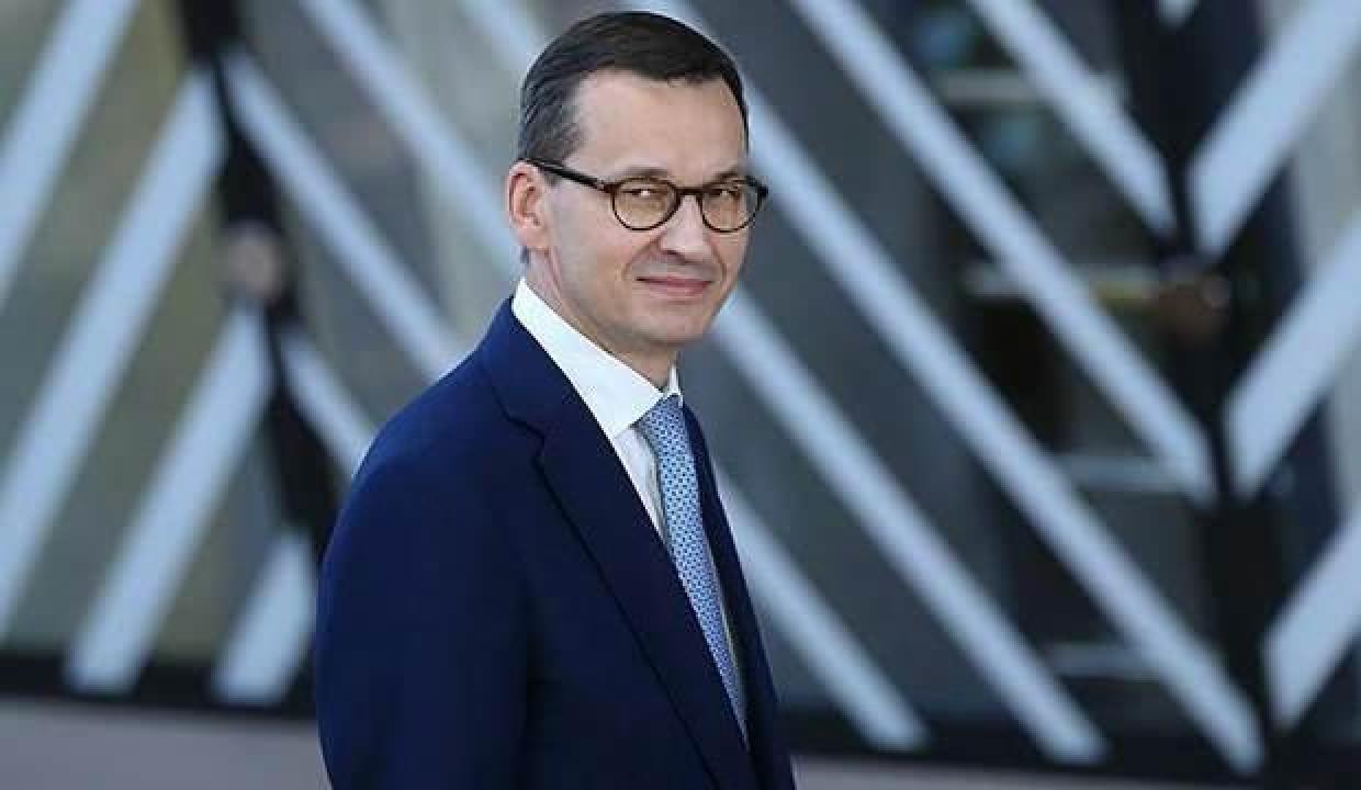Polonya, yıl sonuna kadar Rus petrolüne son vermeyi planlıyor