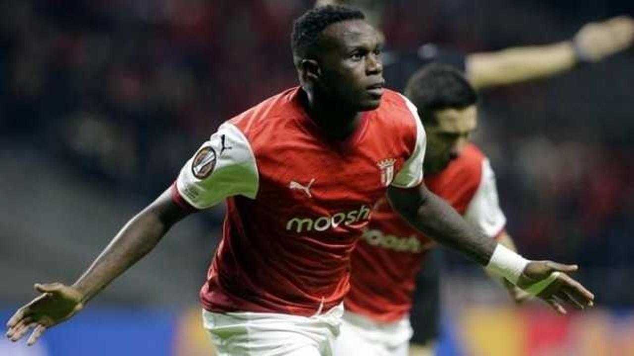 Portekiz'de Bruma fırtınası dinmiyor