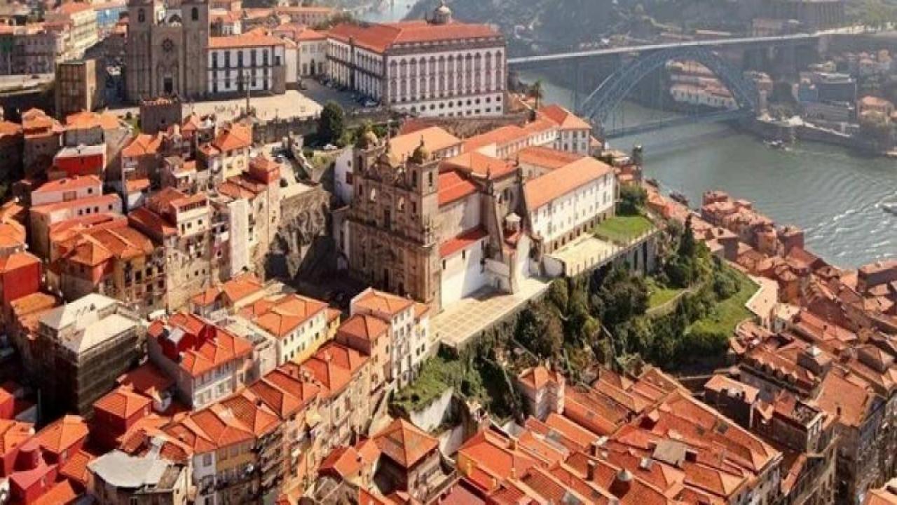 Portekiz'de ev alana oturma izni uygulaması kaldırıldı
